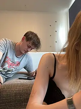 LauraundSteve  online show from June 2, 2026, 3:47 pm