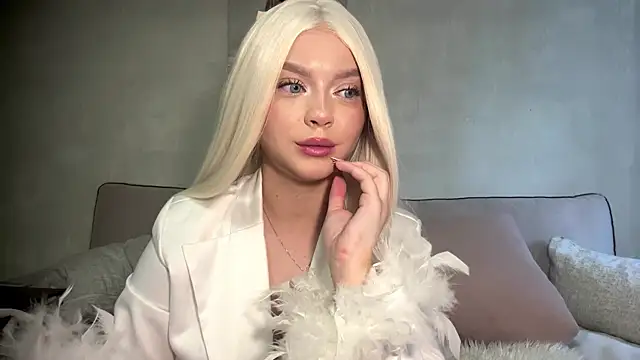RussianGirlXX online show from May 16, 2026, 3:11 pm