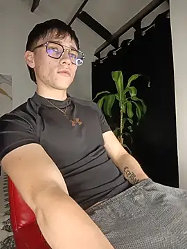Snapshot of Salvatore_angelo chatting on May 16, 2026, 3:47 am Salvatore angelo online show from May 16, 2026, 3:47 am