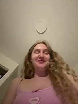 pr1ncess mads17 online show from May 15, 2026, 11:12 pm