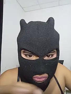 firegirl911  online show from May 27, 2026, 1:57 am