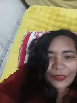 Snapshot of Ariais50 chatting on June 3, 2026, 6:35 pm Ariais50 online show from June 3, 2026, 6:35 pm
