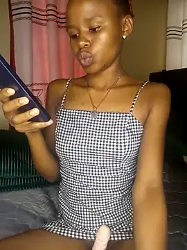 sexy girlyee online show from June 3, 2026, 7:00 am