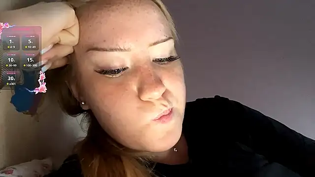Lisi Kiss  online show from July 2, 2026, 5:19 pm