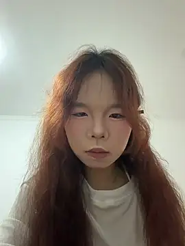 sweet-veve999 online show from May 23, 2026, 12:42 pm