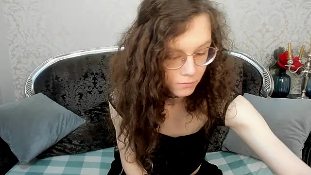 Snapshot of OlesiaBev chatting on May 23, 2026, 8:29 am OlesiaBev online show from May 23, 2026, 8:29 am