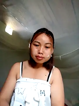 HoaHongXanh22 online show from May 30, 2026, 3:58 am