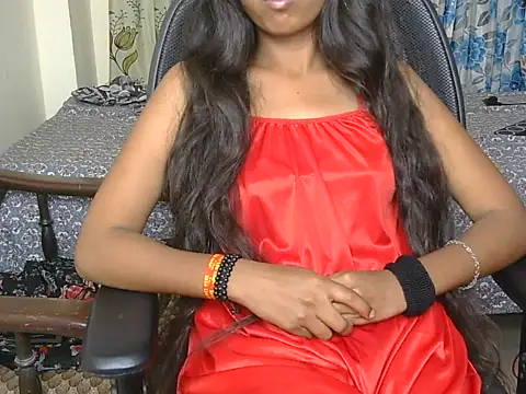 hoty-pihu online show from May 18, 2026, 11:05 am
