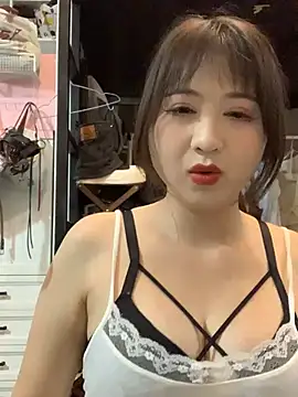 Snapshot of A-lanlan chatting on May 24, 2026, 2:11 pm A-lanlan online show from May 24, 2026, 2:11 pm