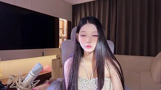 luckybaby520 online show from May 17, 2026, 12:34 pm