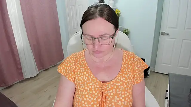 Snapshot of Vika73 chatting on February 22, 2025, 8:53 pm Vika73 online show from February 22, 2025, 8:53 pm