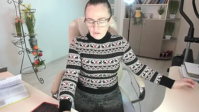 Vika73 online show from February 2, 2026, 6:34 am