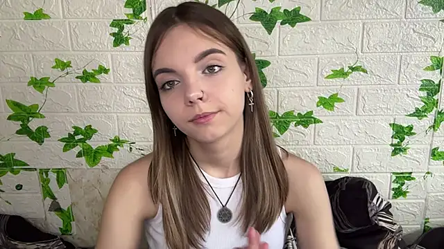 LisaPorse online show from June 21, 2026, 2:08 pm