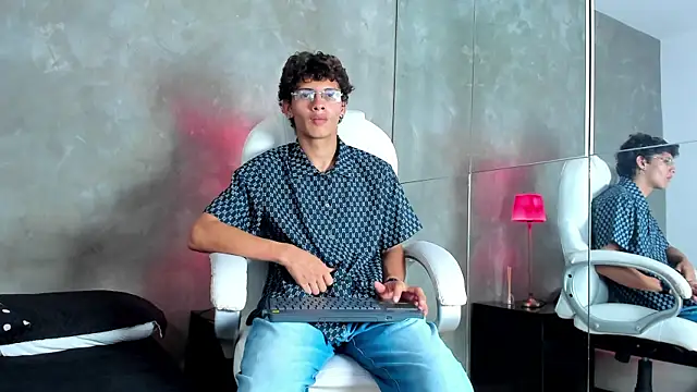 Ethan todd online show from May 19, 2026, 3:24 am