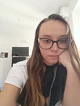 MissDiavoletta online show from May 17, 2026, 12:45 pm