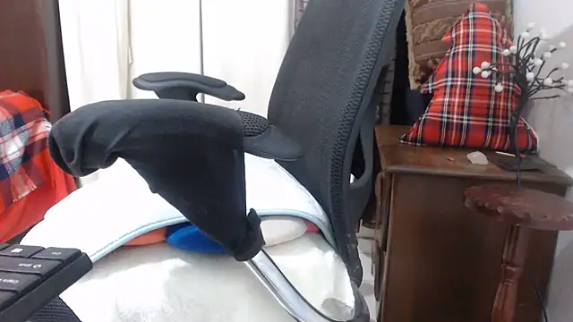 jenny milf69 online show from March 15, 2026, 1:06 pm