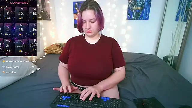 Annita Alyson online show from June 14, 2026, 10:12 pm