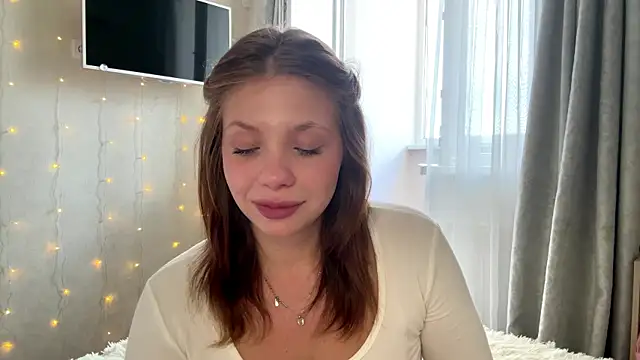 Lia be mine online show from July 4, 2026, 8:09 am