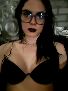 TransGotica online show from May 18, 2026, 4:07 am