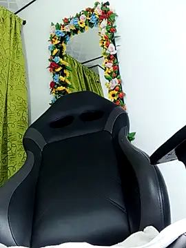 Elektra bigcock online show from June 14, 2026, 2:24 am
