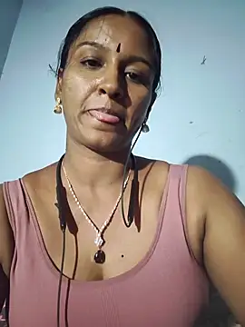 madhushree143 online show from May 29, 2026, 12:14 pm
