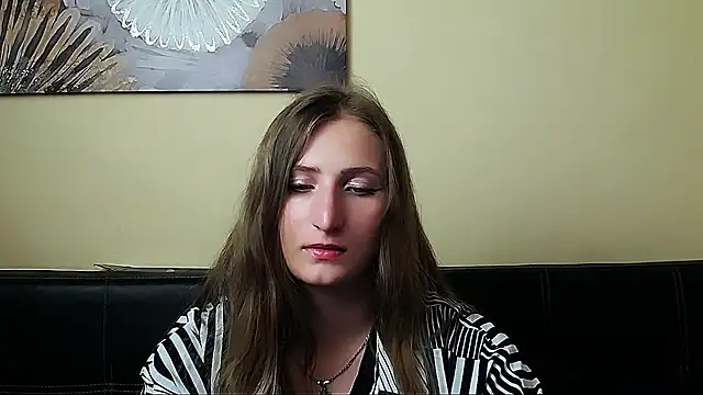 Jenny smille  online show from July 1, 2026, 5:42 am