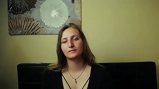 Jenny smille  online show from July 6, 2026, 5:48 am