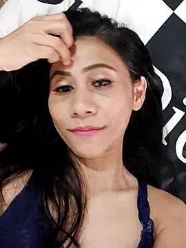 Alisaa0716 online show from June 1, 2026, 8:05 am