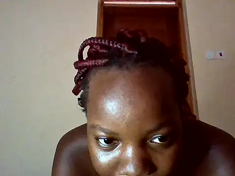 Snapshot of midnightaddiction chatting on May 19, 2026, 11:27 am midnightaddiction online show from May 19, 2026, 11:27 am