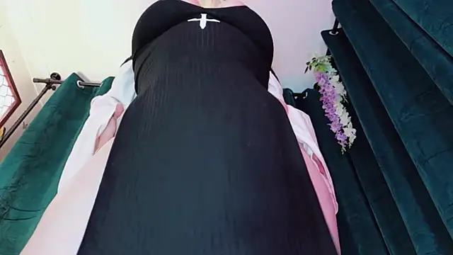 Snapshot of Flesh-Altar chatting on May 26, 2026, 3:02 am Flesh-Altar online show from May 26, 2026, 3:02 am