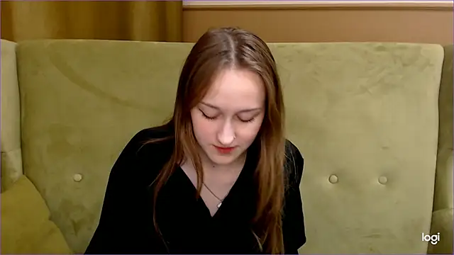 Calista Everleig online show from May 20, 2026, 10:10 am