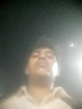santhosh0105 online show from May 22, 2026, 2:12 pm