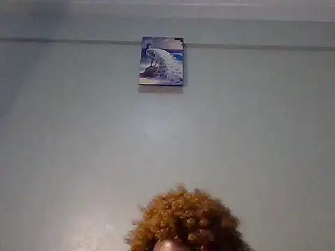 Snapshot of smallnanah chatting on May 18, 2026, 6:36 pm smallnanah online show from May 18, 2026, 6:36 pm