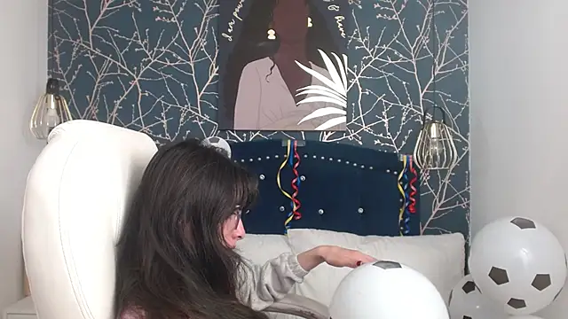 Snapshot of Allyshon_ chatting on June 12, 2026, 7:35 pm Allyshon online show from June 12, 2026, 7:35 pm