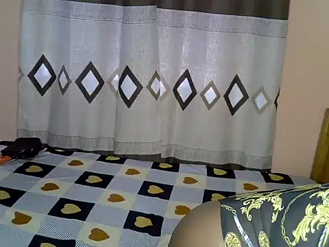 Snapshot of bootybaddie01 chatting on May 27, 2026, 5:37 am bootybaddie01 online show from May 27, 2026, 5:37 am