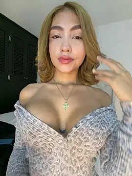 Snapshot of Emily_Rous01 chatting on July 2, 2026, 1:39 pm Emily Rous01 online show from July 2, 2026, 1:39 pm