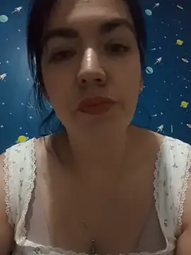 Snapshot of dhanya_moon chatting on May 20, 2026, 2:51 am dhanya moon online show from May 20, 2026, 2:51 am