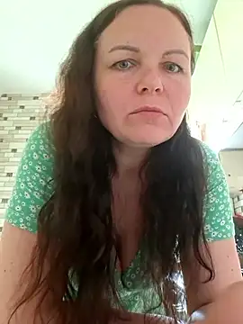 Snapshot of Meri_a chatting on May 20, 2026, 12:44 pm Meri a online show from May 20, 2026, 12:44 pm