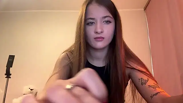Snapshot of cute_nessy chatting on May 19, 2026, 4:35 pm cute nessy online show from May 19, 2026, 4:35 pm
