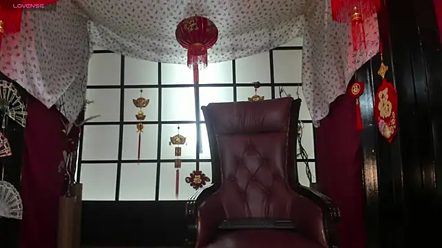 Snapshot of Aurora_Gatty chatting on June 12, 2026, 7:13 pm Aurora Gatty online show from June 12, 2026, 7:13 pm