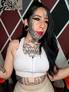 Snapshot of VenomLuna chatting on May 22, 2026, 4:12 pm VenomLuna online show from May 22, 2026, 4:12 pm