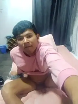 sexistiven online show from May 23, 2026, 4:50 am