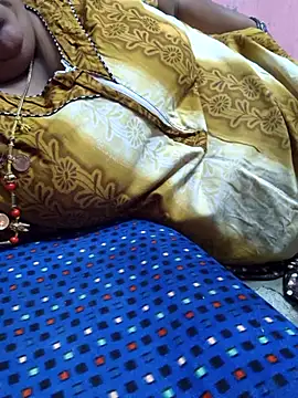 Snapshot of geetha431 chatting on July 1, 2026, 5:23 pm geetha431 online show from July 1, 2026, 5:23 pm