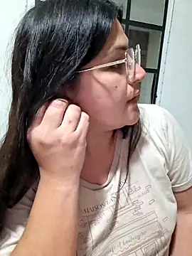 Snapshot of morena95_ chatting on June 14, 2026, 4:36 am morena95 online show from June 14, 2026, 4:36 am