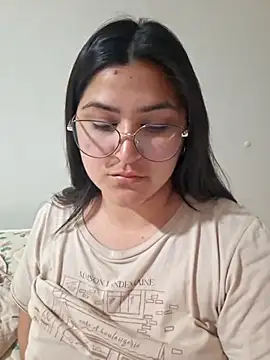 Snapshot of morena95_ chatting on June 29, 2026, 7:03 pm morena95 online show from June 29, 2026, 7:03 pm