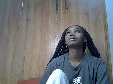 Vsexie online show from July 15, 2026, 7:19 pm