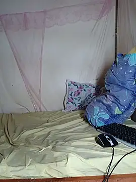 Snapshot of SilkyDesire21 chatting on May 29, 2026, 5:55 pm SilkyDesire21 online show from May 29, 2026, 5:55 pm