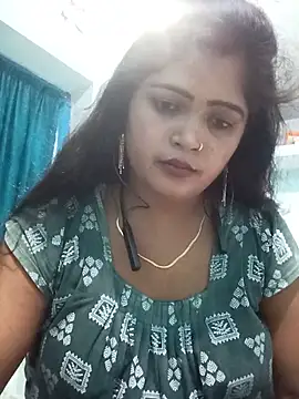 Snapshot of Raginilove chatting on May 23, 2026, 5:28 pm Raginilove online show from May 23, 2026, 5:28 pm