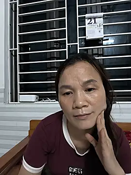Snapshot of Lye_lovely chatting on May 21, 2026, 3:41 pm Lye lovely online show from May 21, 2026, 3:41 pm
