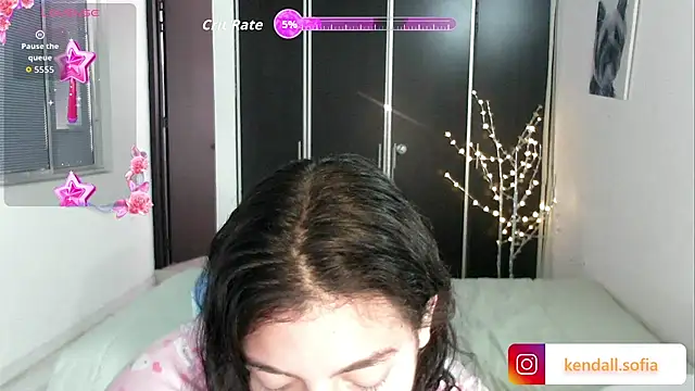 Snapshot of Dolce_more chatting on June 27, 2026, 12:33 pm Dolce more online show from June 27, 2026, 12:33 pm